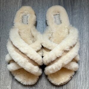 UGG Women's Cozy Cream Slippers
